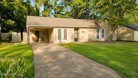 Homes For Sale - 8312 Greenbrook Parkway<br/> Desoto County, Southaven, MS 38671