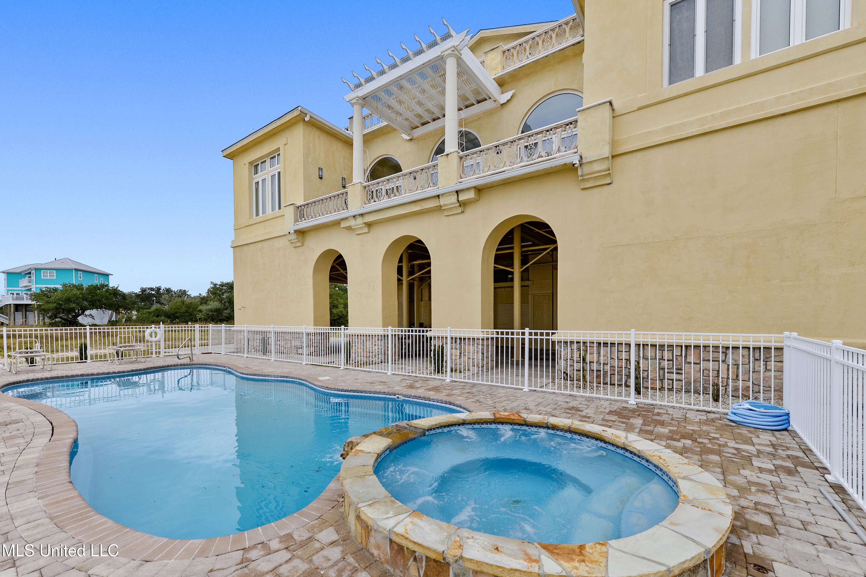 7709 Belle Fontaine Drive, Ocean Springs, Mississippi image 5