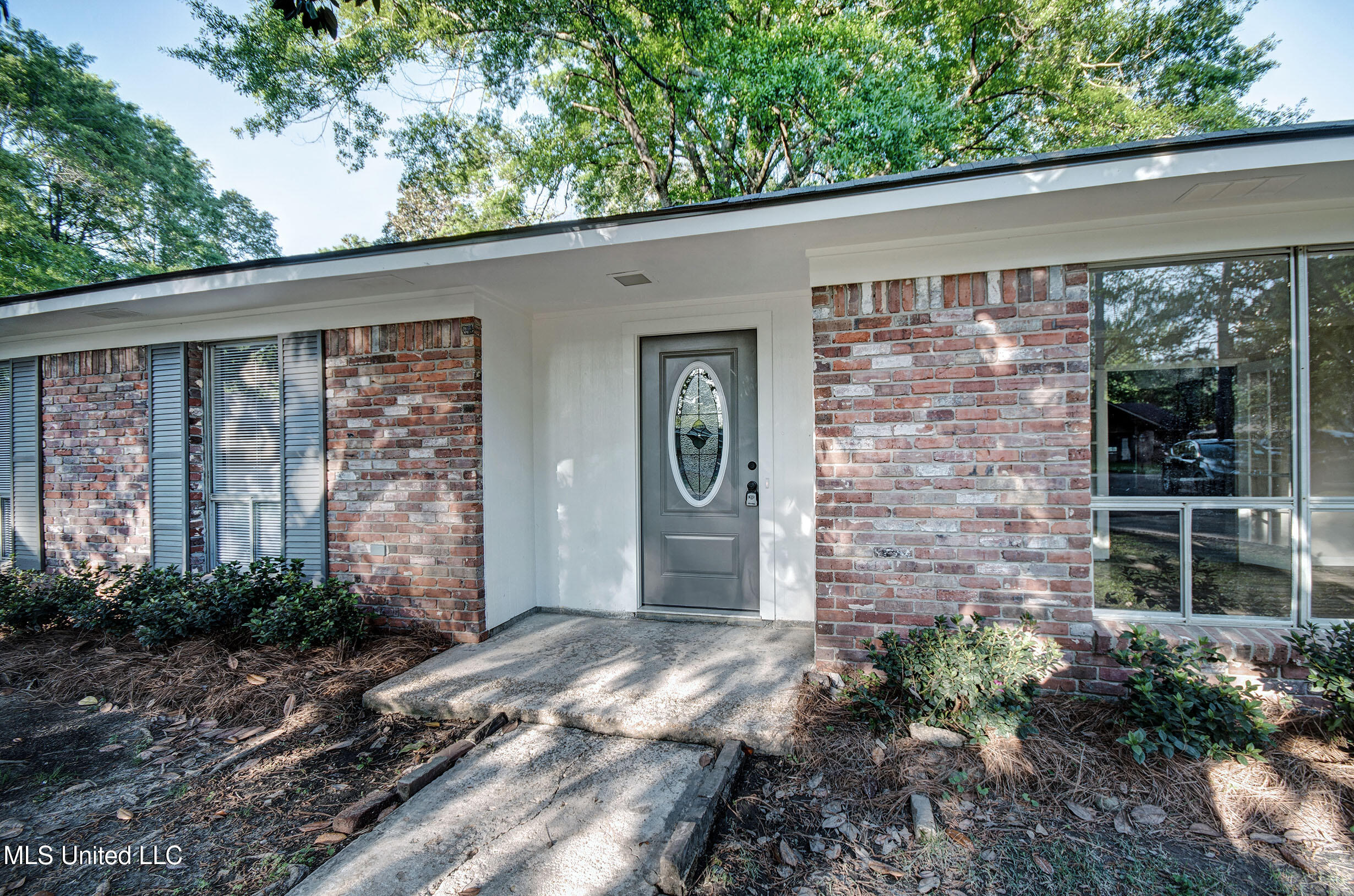160 Chelsea Court, Jackson, Mississippi image 5