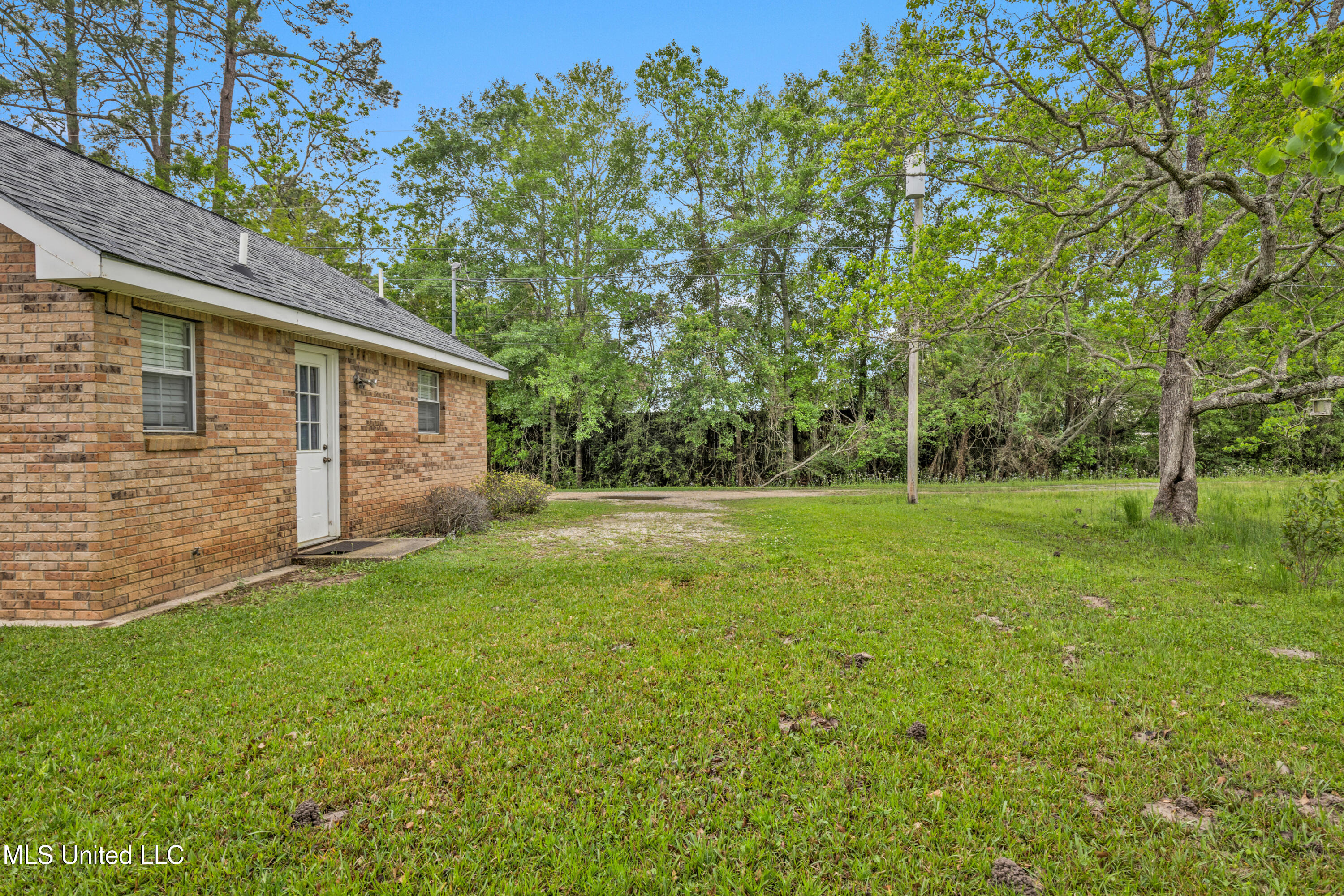 20294 Daugherty Road, Long Beach, Mississippi image 15