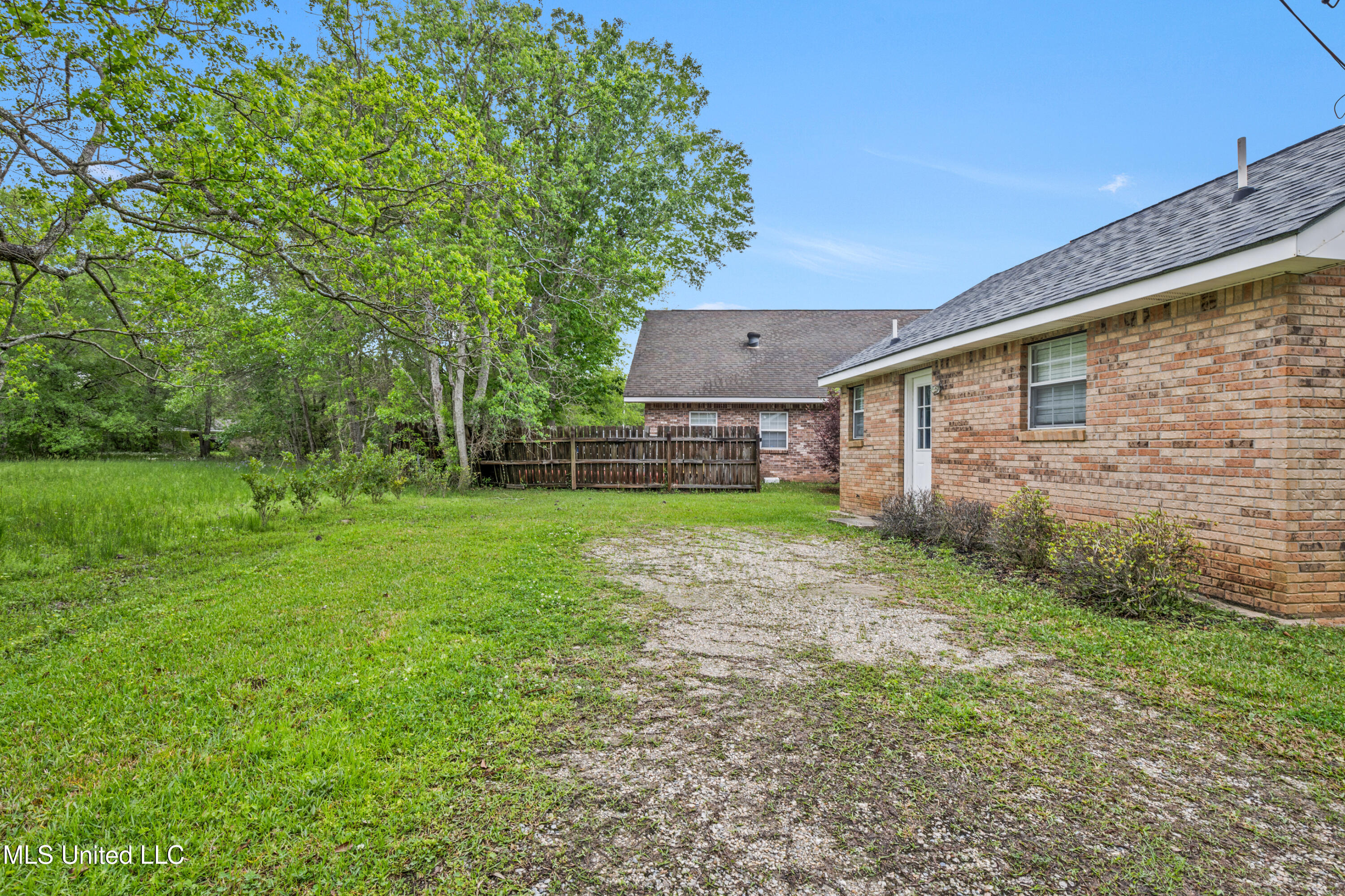 20294 Daugherty Road, Long Beach, Mississippi image 14