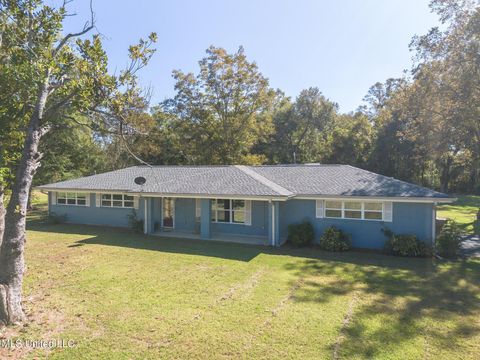 Homes For Sale - 13074 John Road<br/> Gulfport, MS 39503