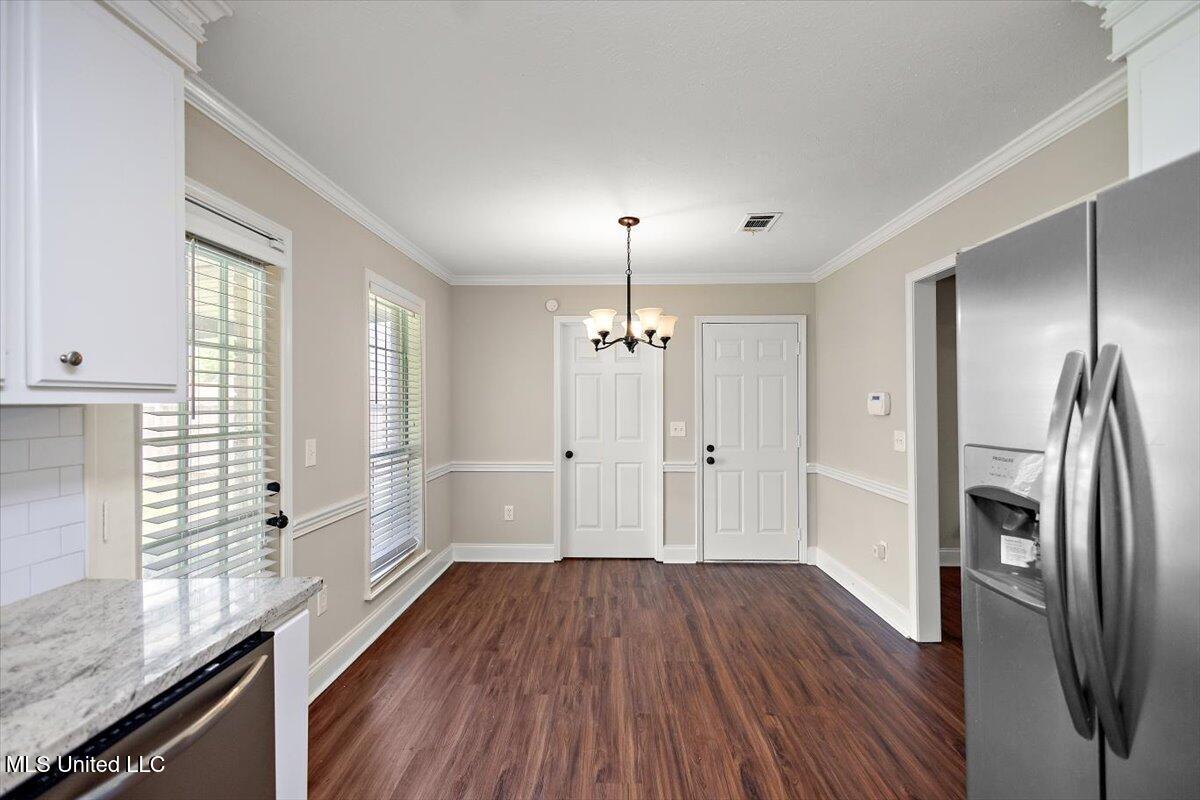 4262 Glennoak Circle, Byram, Mississippi image 15