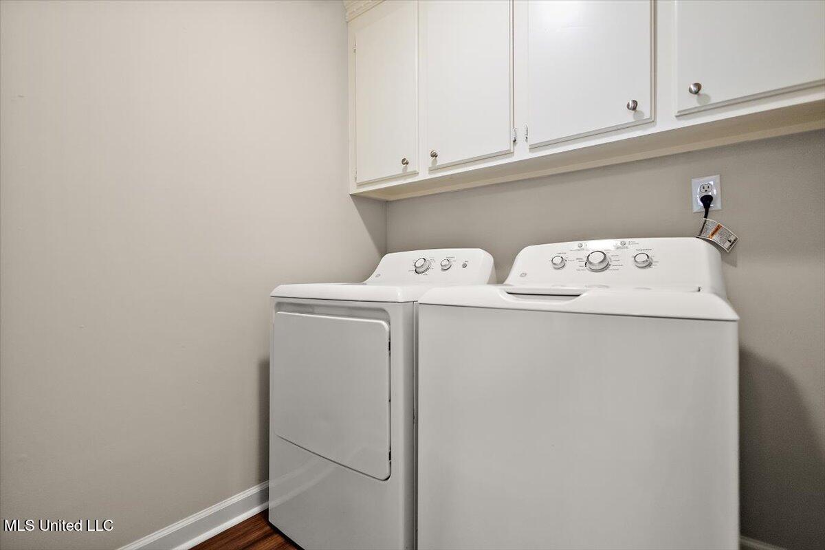 4262 Glennoak Circle, Byram, Mississippi image 23
