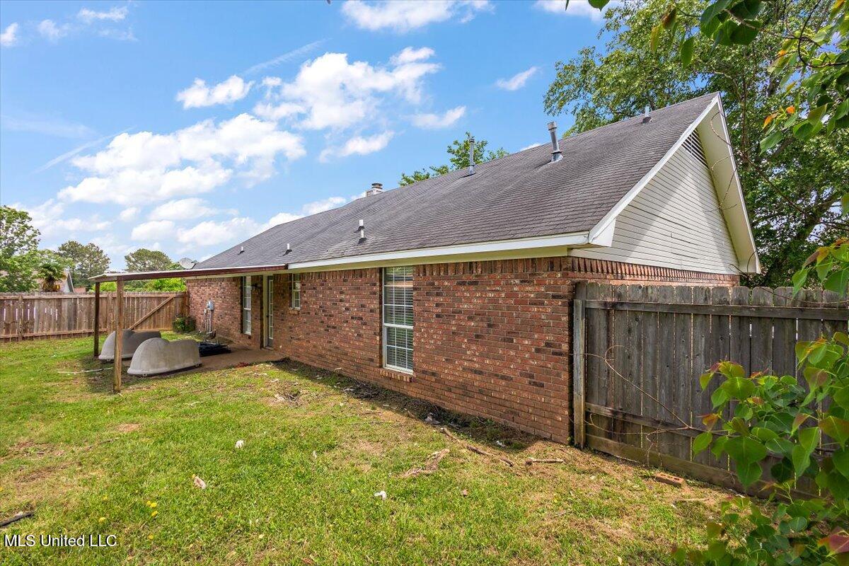 4262 Glennoak Circle, Byram, Mississippi image 24