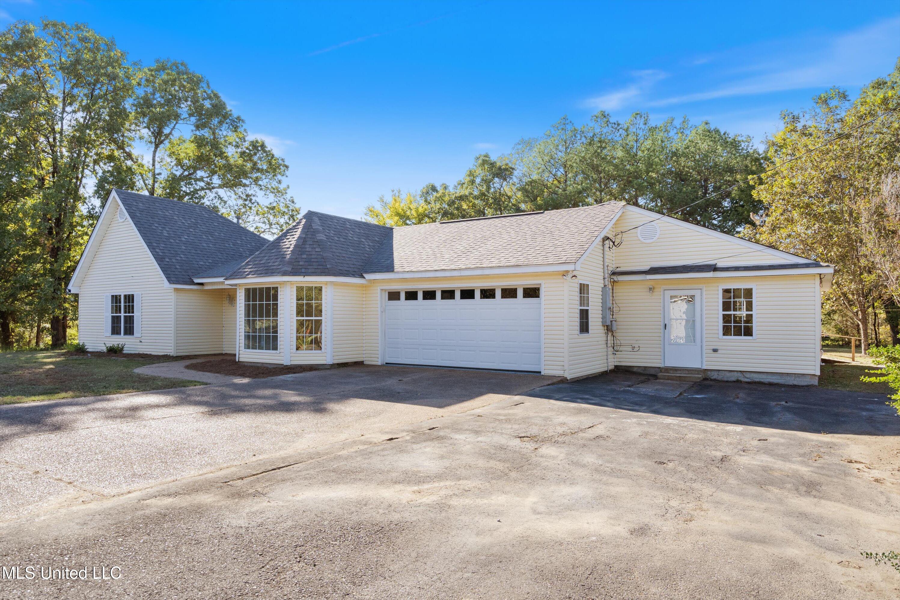 140 Embry Road, Byhalia, Mississippi image 3