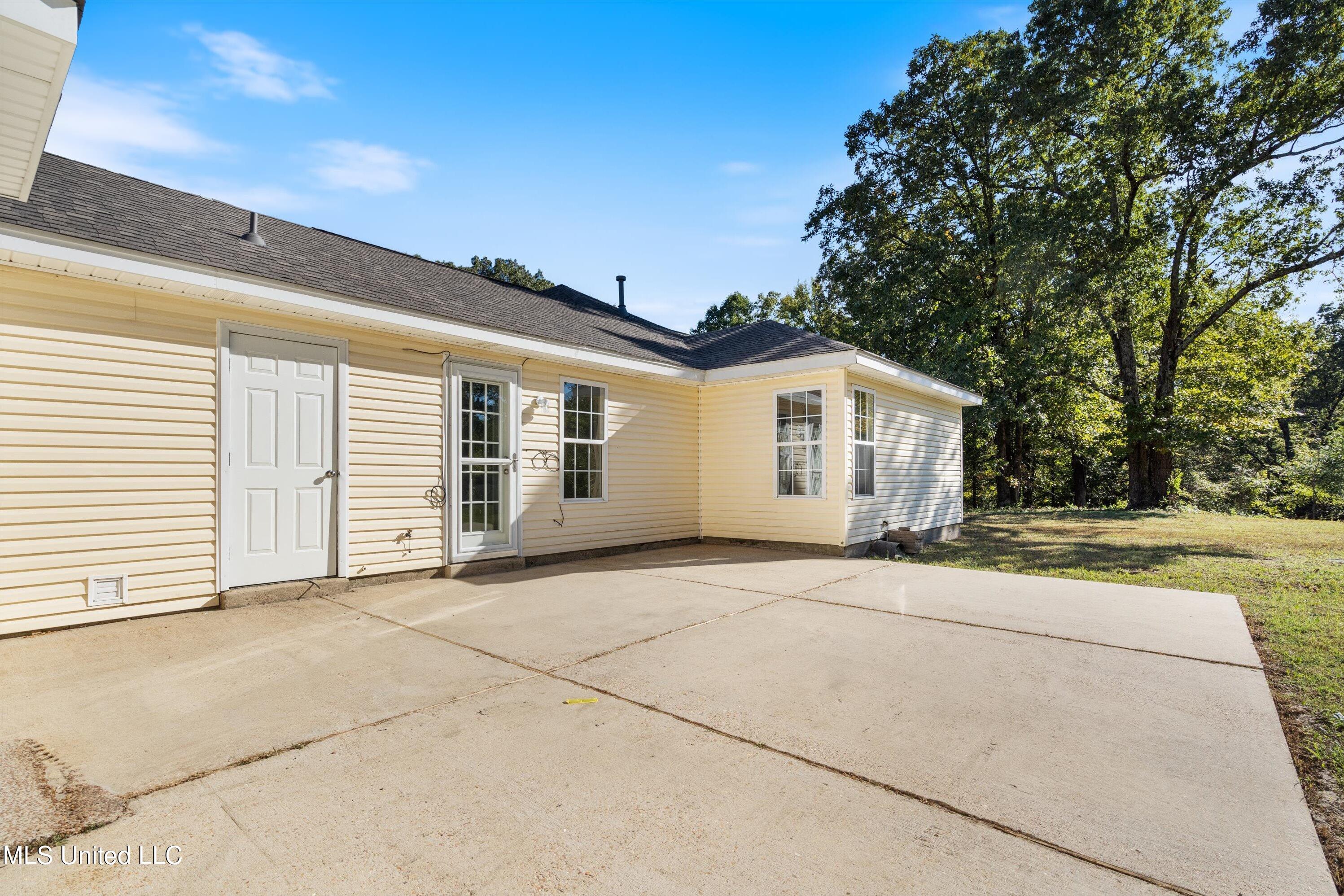 140 Embry Road, Byhalia, Mississippi image 30