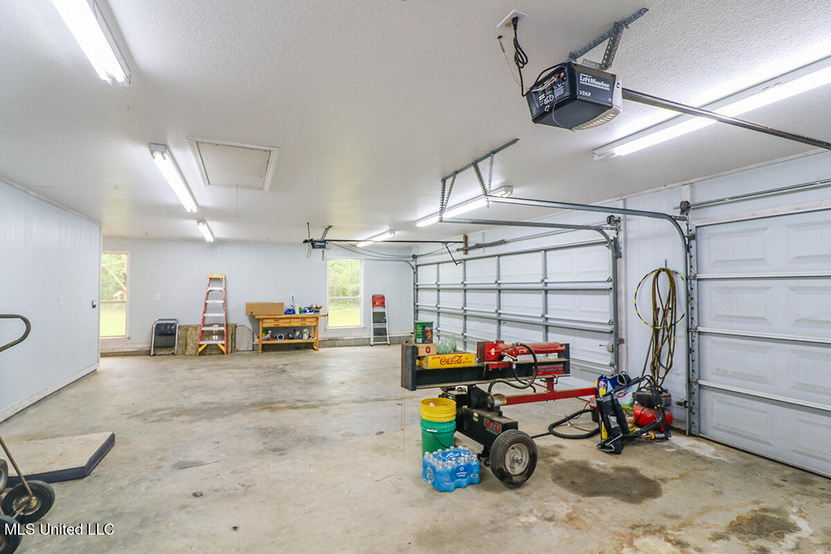 19071 Goff Farm Road, Moss Point, Mississippi image 33