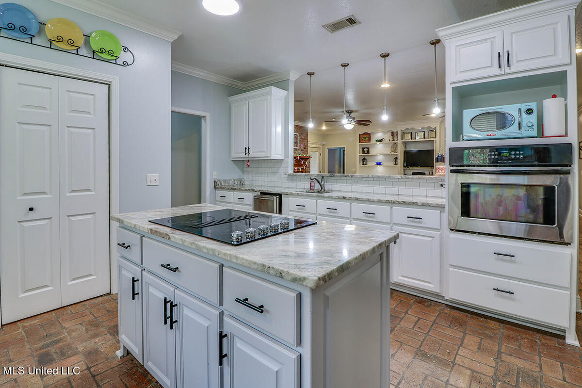 19071 Goff Farm Road, Moss Point, Mississippi image 12