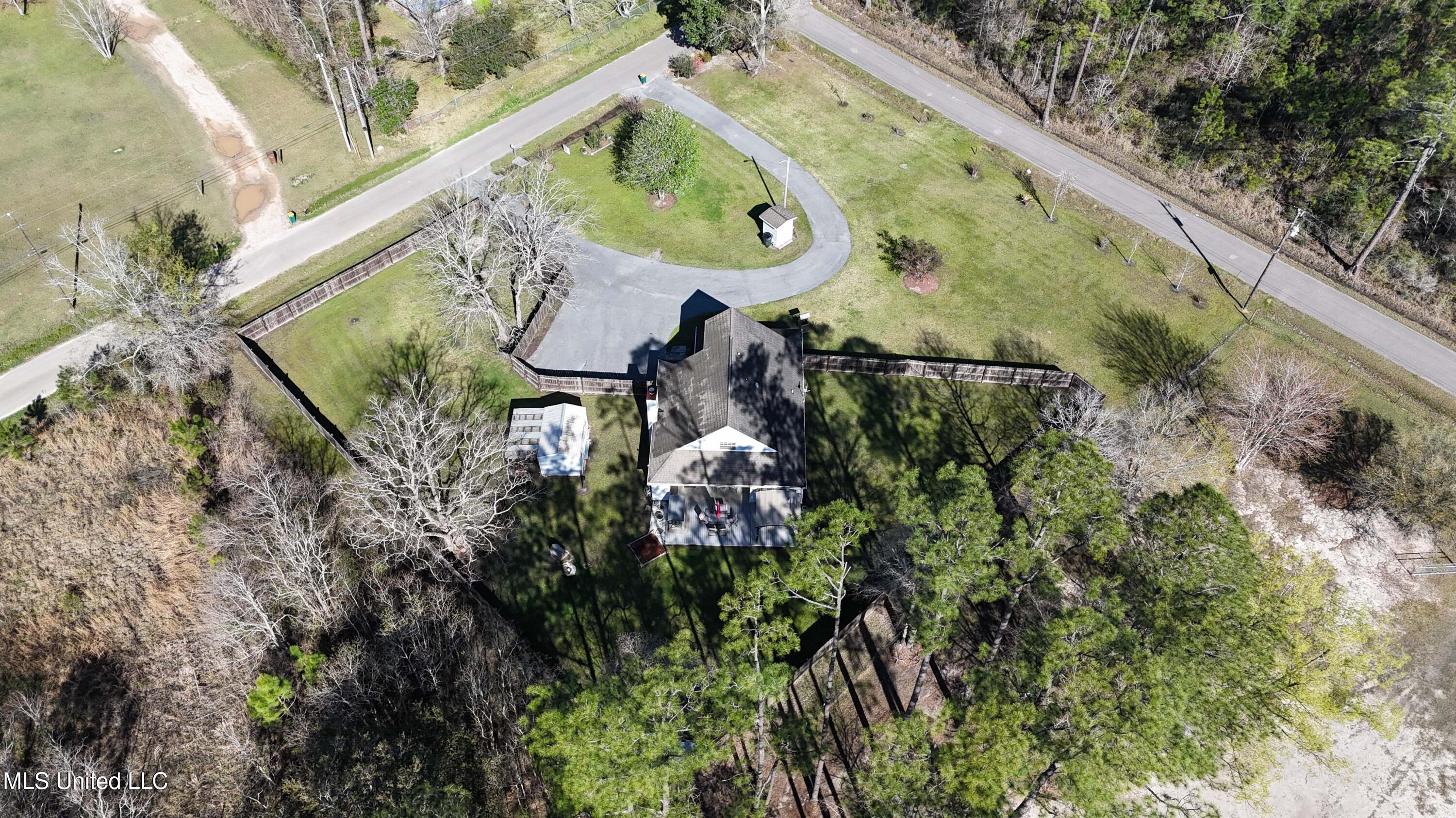 7124 Smith Road, Long Beach, Mississippi image 32