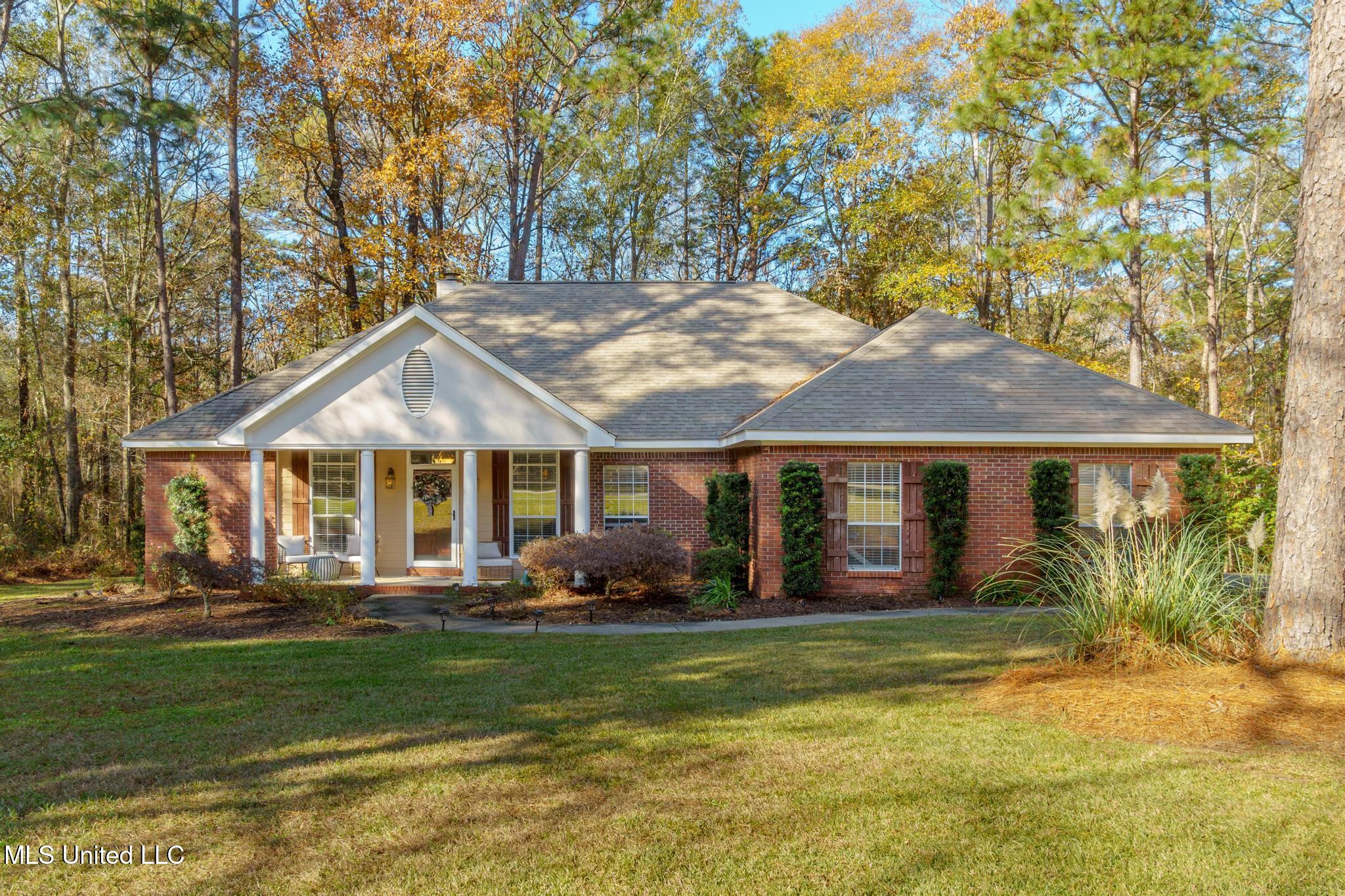 55 Woodstone Drive, Hattiesburg, Mississippi image 1