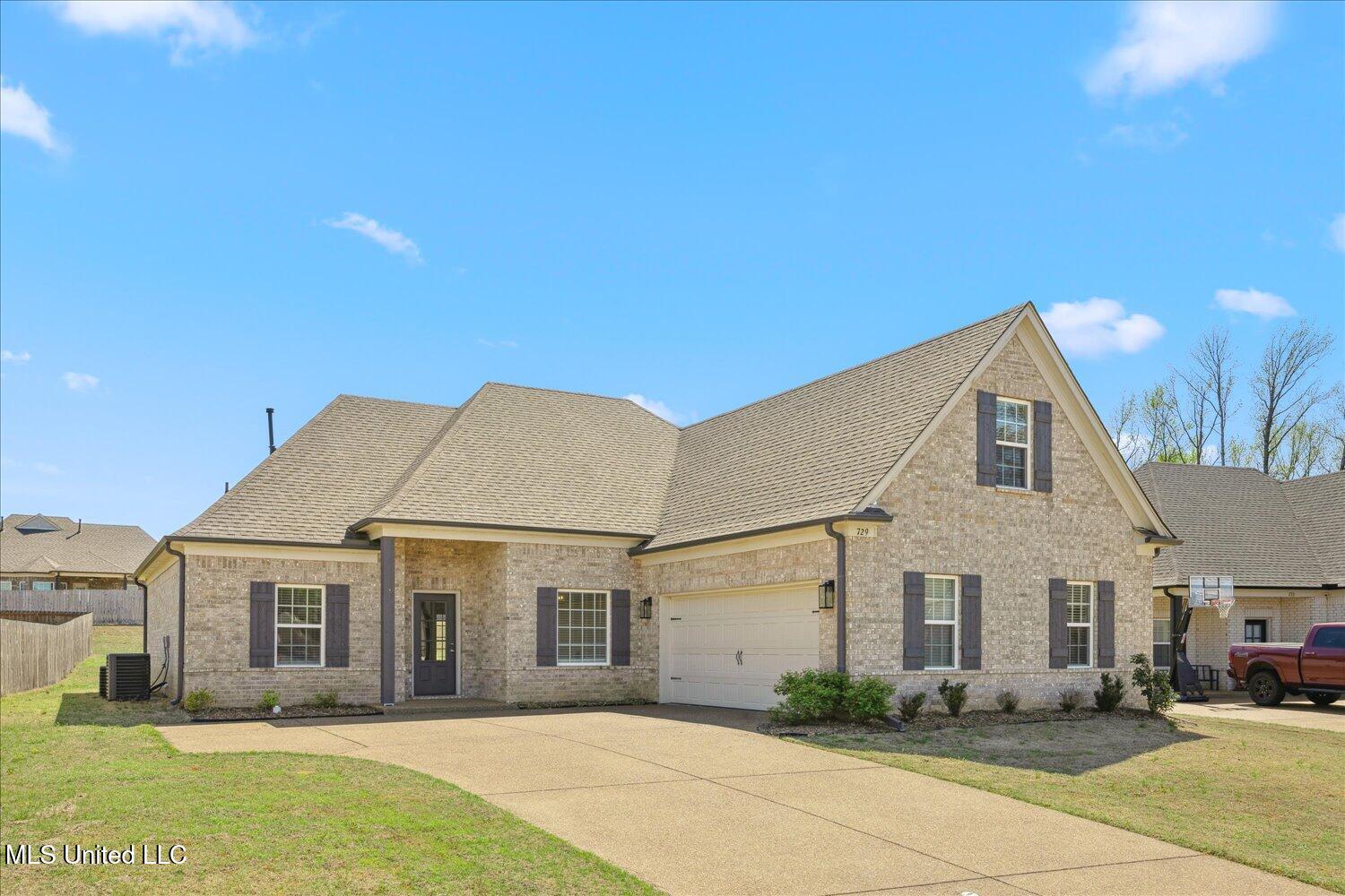 729 Rikard Drive, Hernando, Mississippi image 2