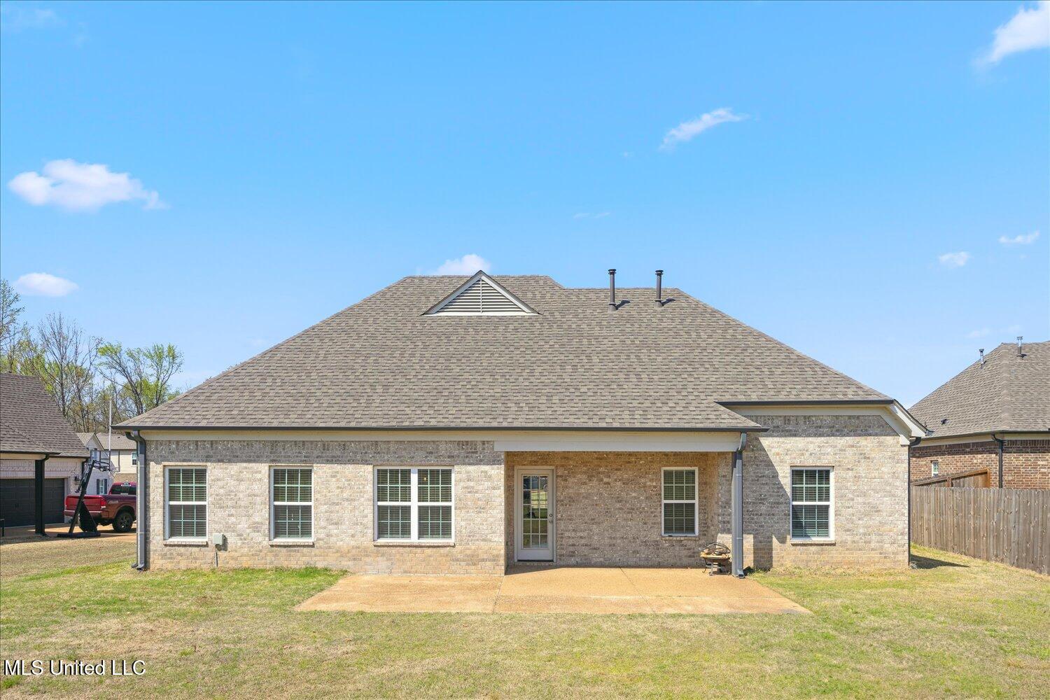 729 Rikard Drive, Hernando, Mississippi image 5