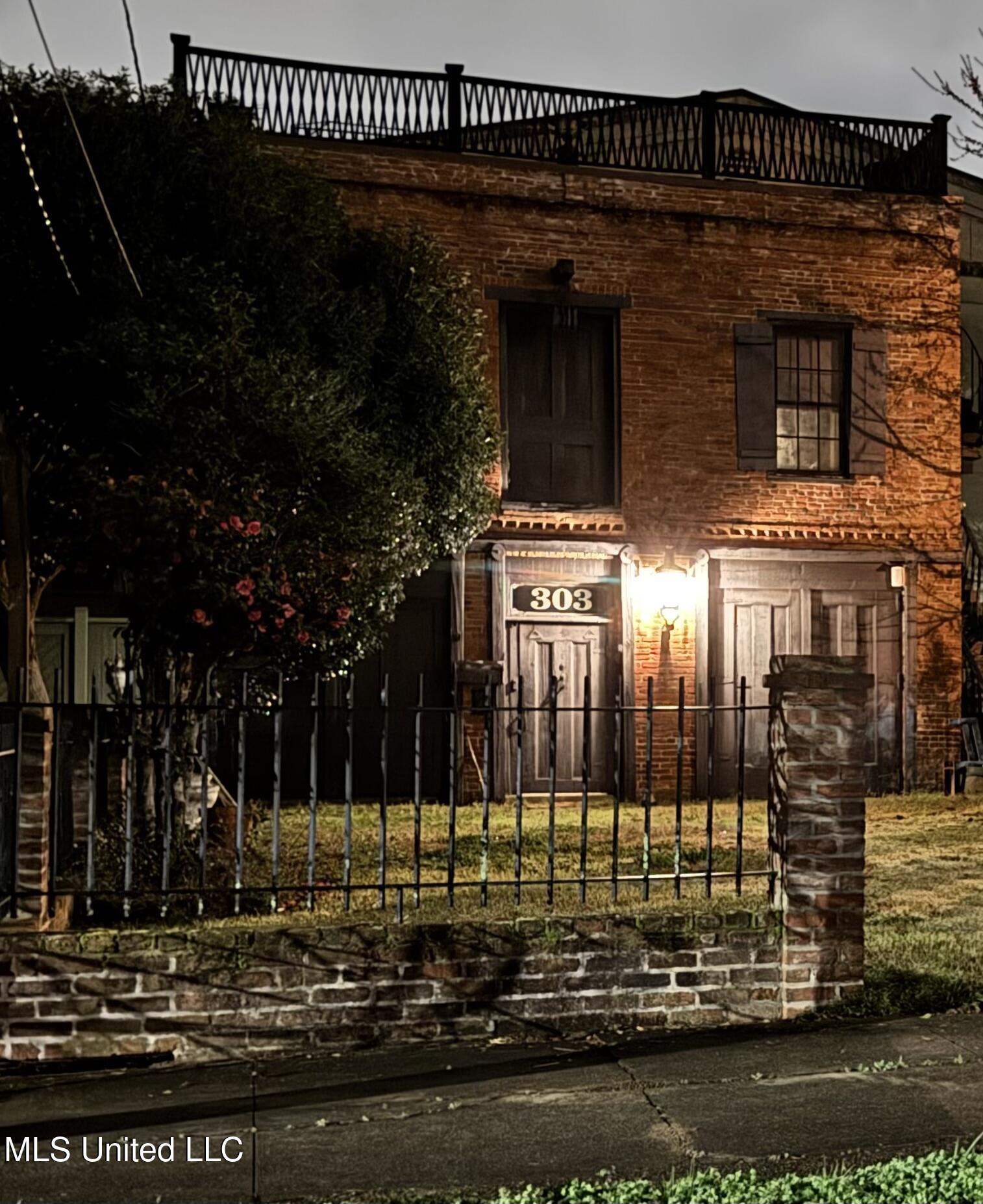 303 N Commerce Street, Natchez, Mississippi image 21
