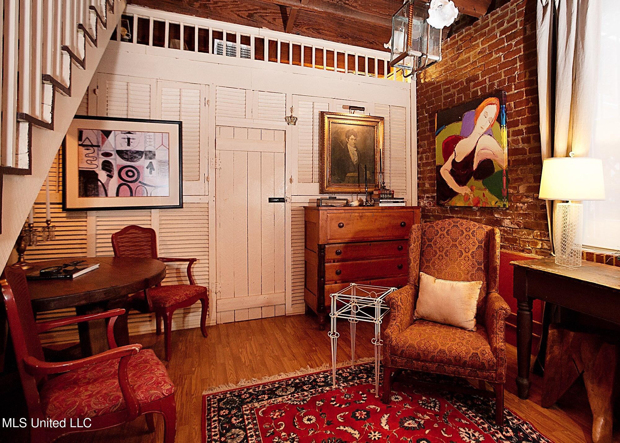 303 N Commerce Street, Natchez, Mississippi image 7