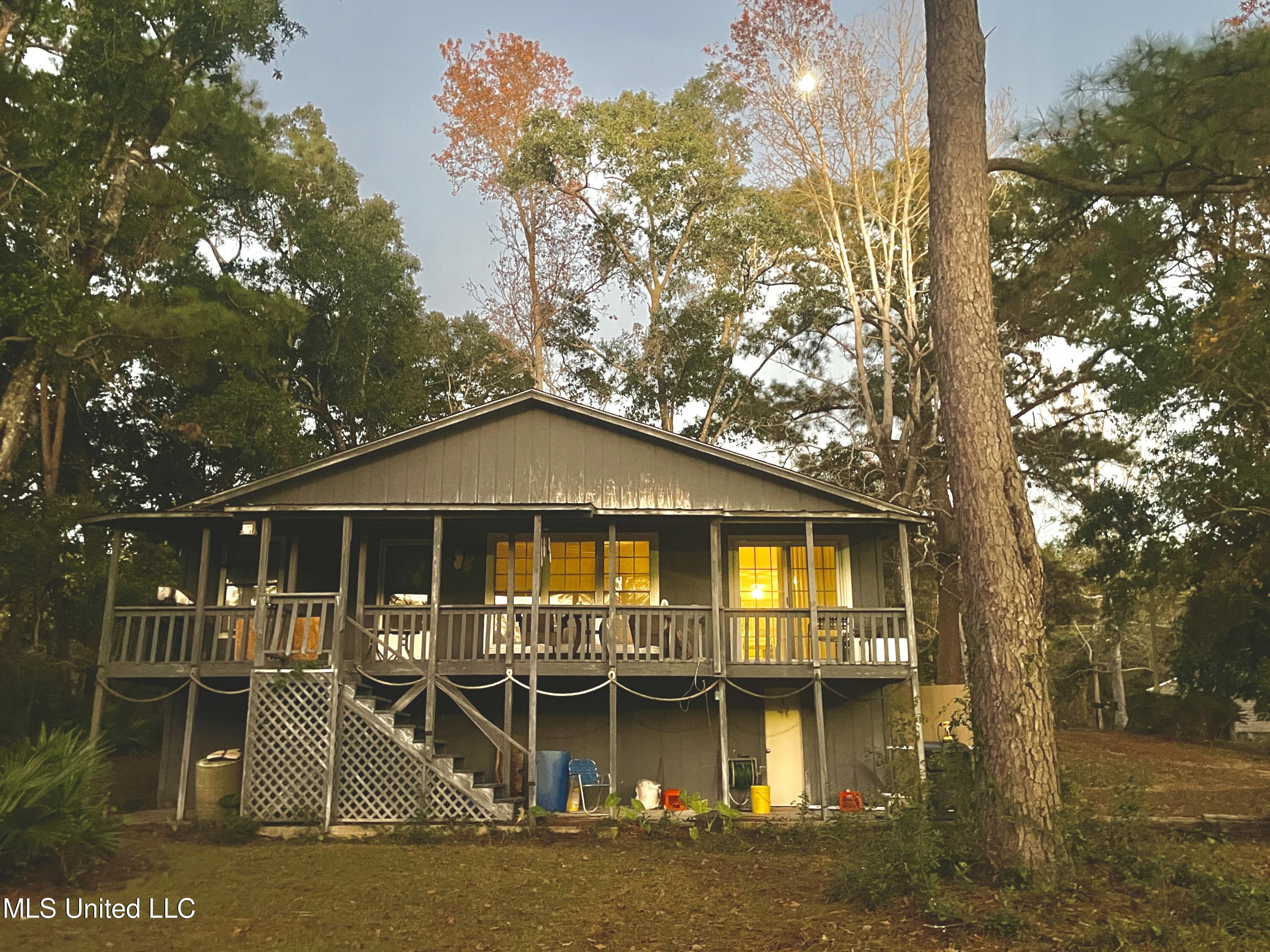 2537 Caravelle Circle, Gautier, Mississippi image 7