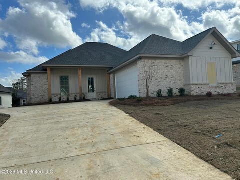 Homes For Sale - 200 Bronson Bend<br/> Flowood, MS 39232