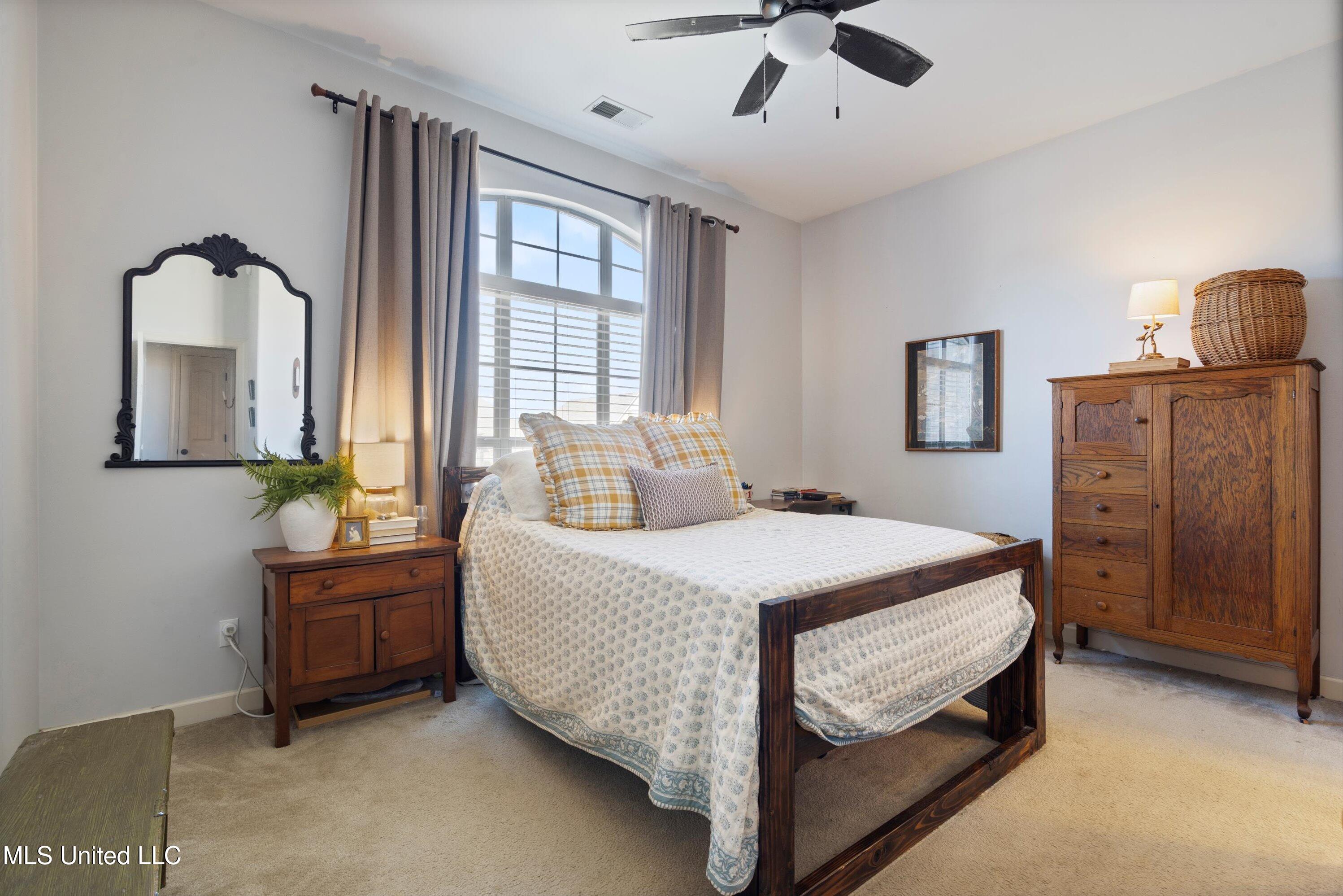 5742 W Broadway Drive, Southaven, Mississippi image 12