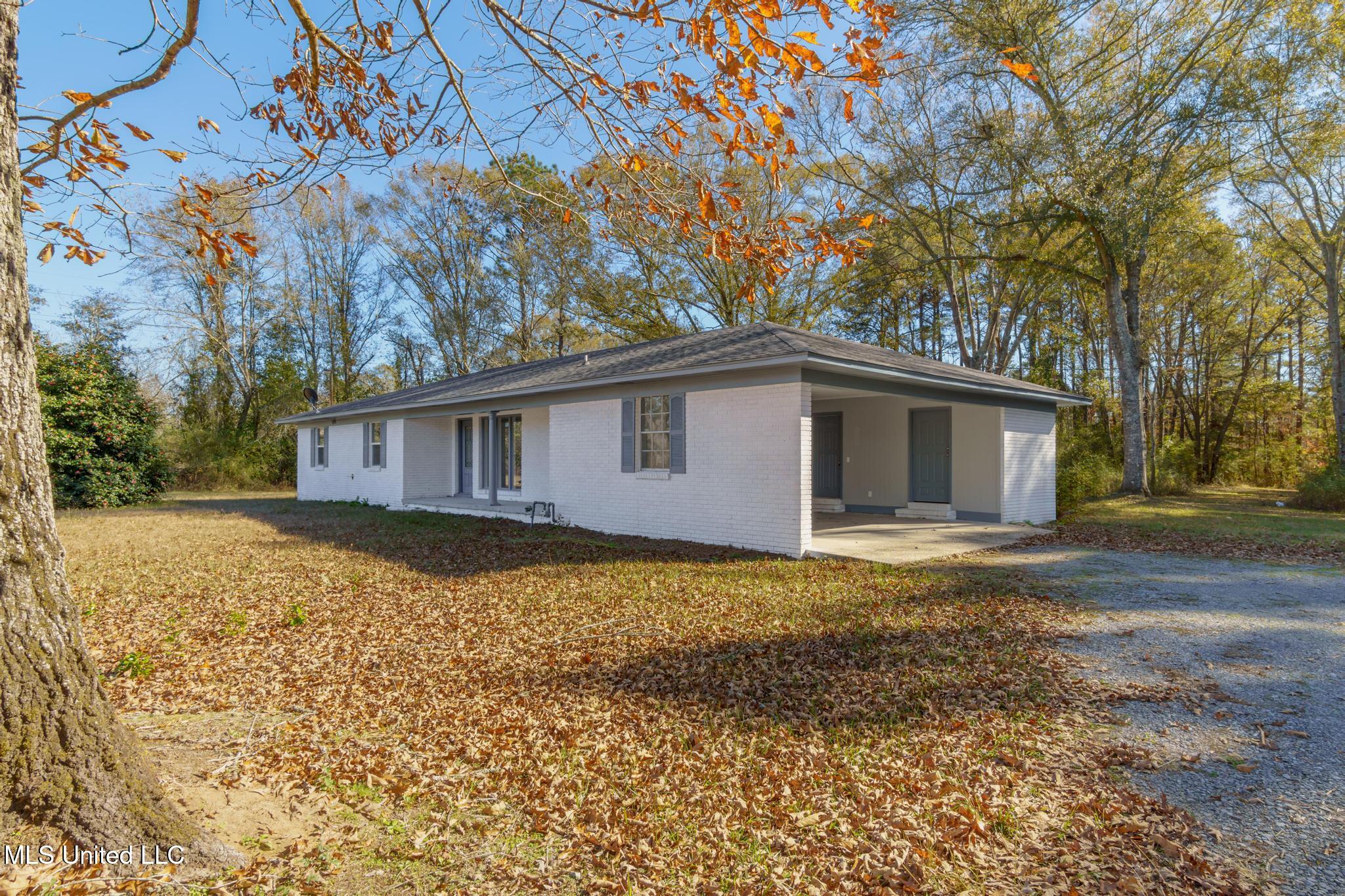 128 Peps Point Road, Hattiesburg, Mississippi image 2