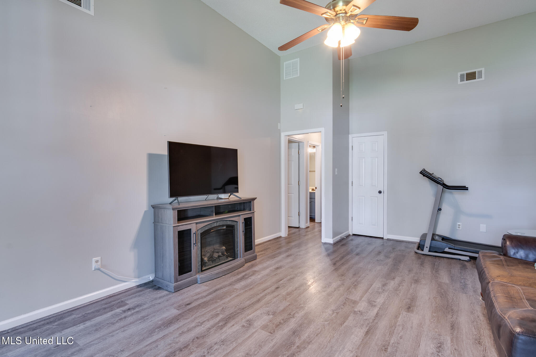 6843 Maury Drive, Olive Branch, Mississippi image 6