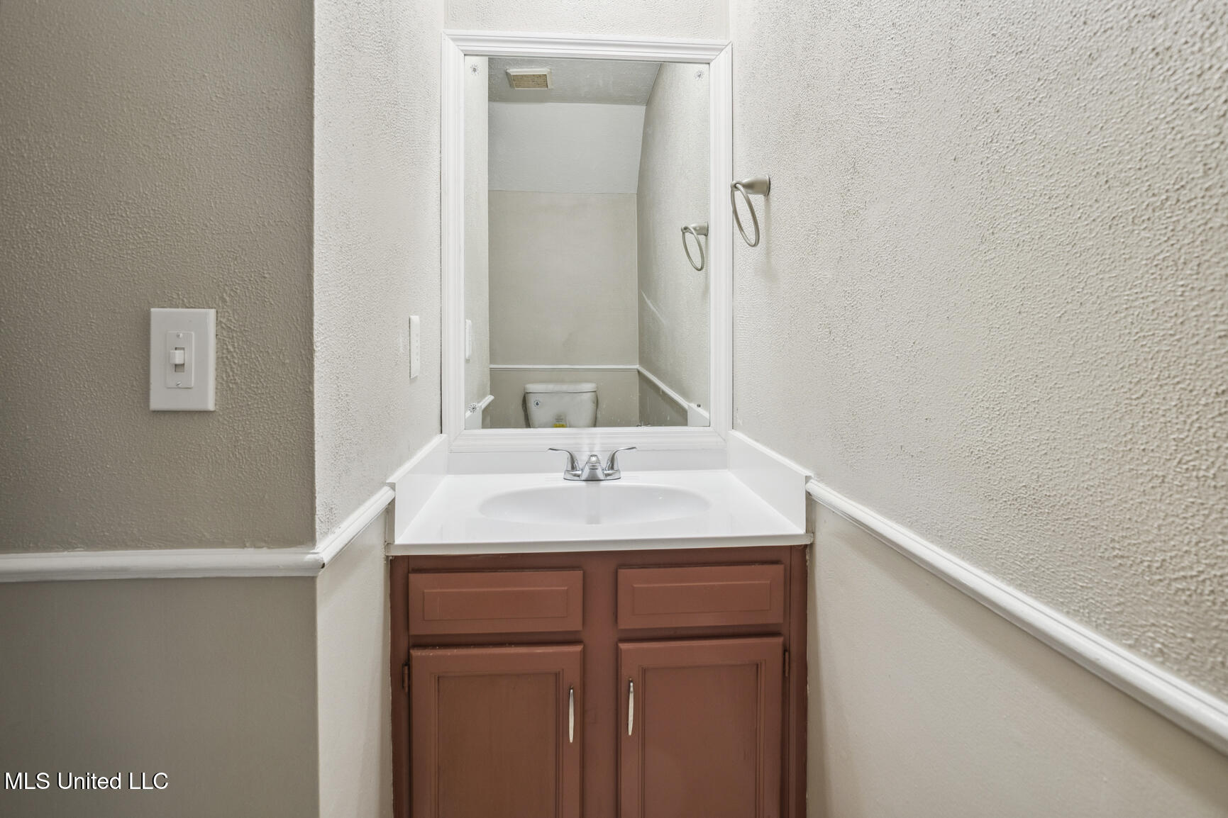2425a River Oaks Boulevard #A, Jackson, Mississippi image 11