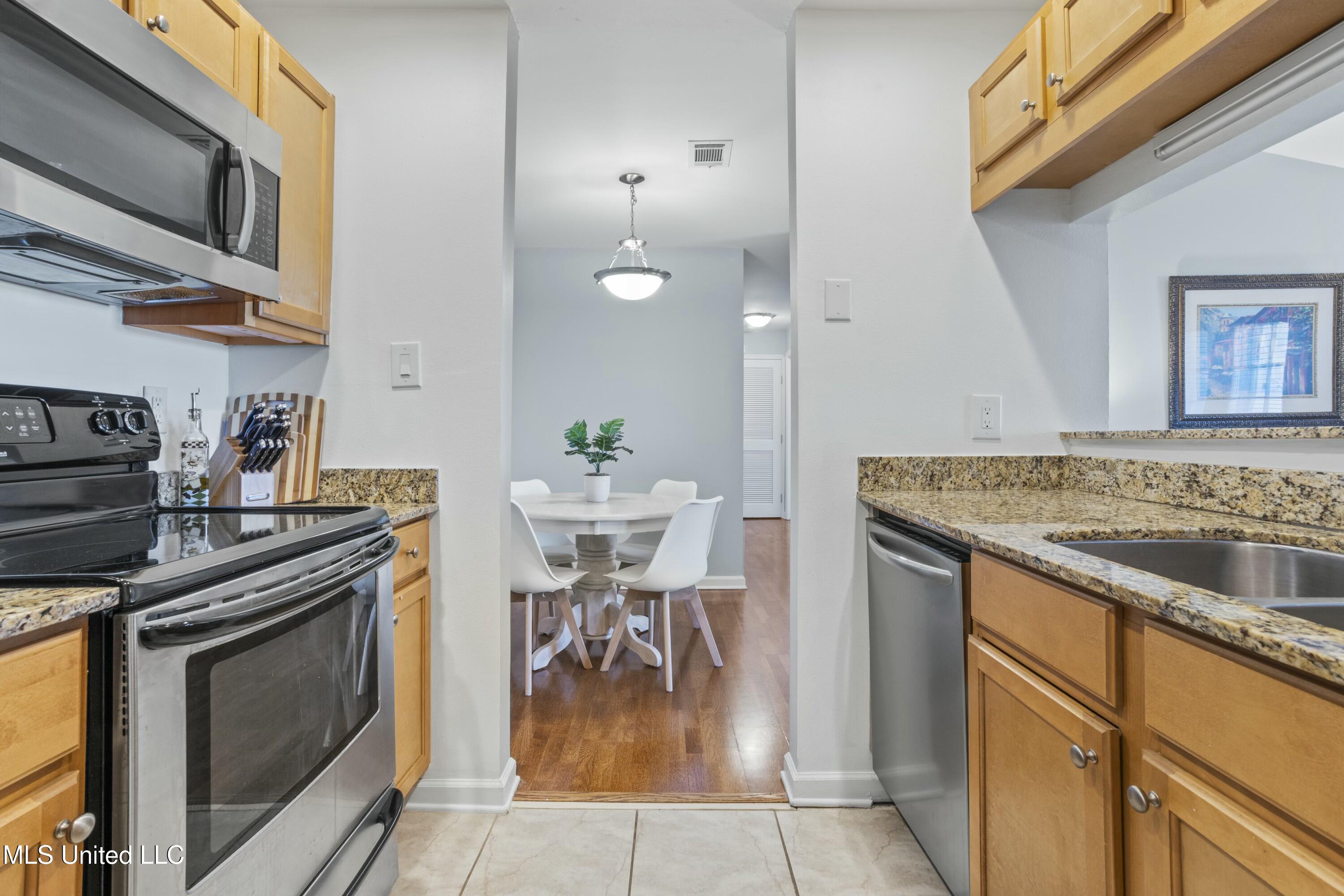 2421 Beachview Drive #G12, Ocean Springs, Mississippi image 14