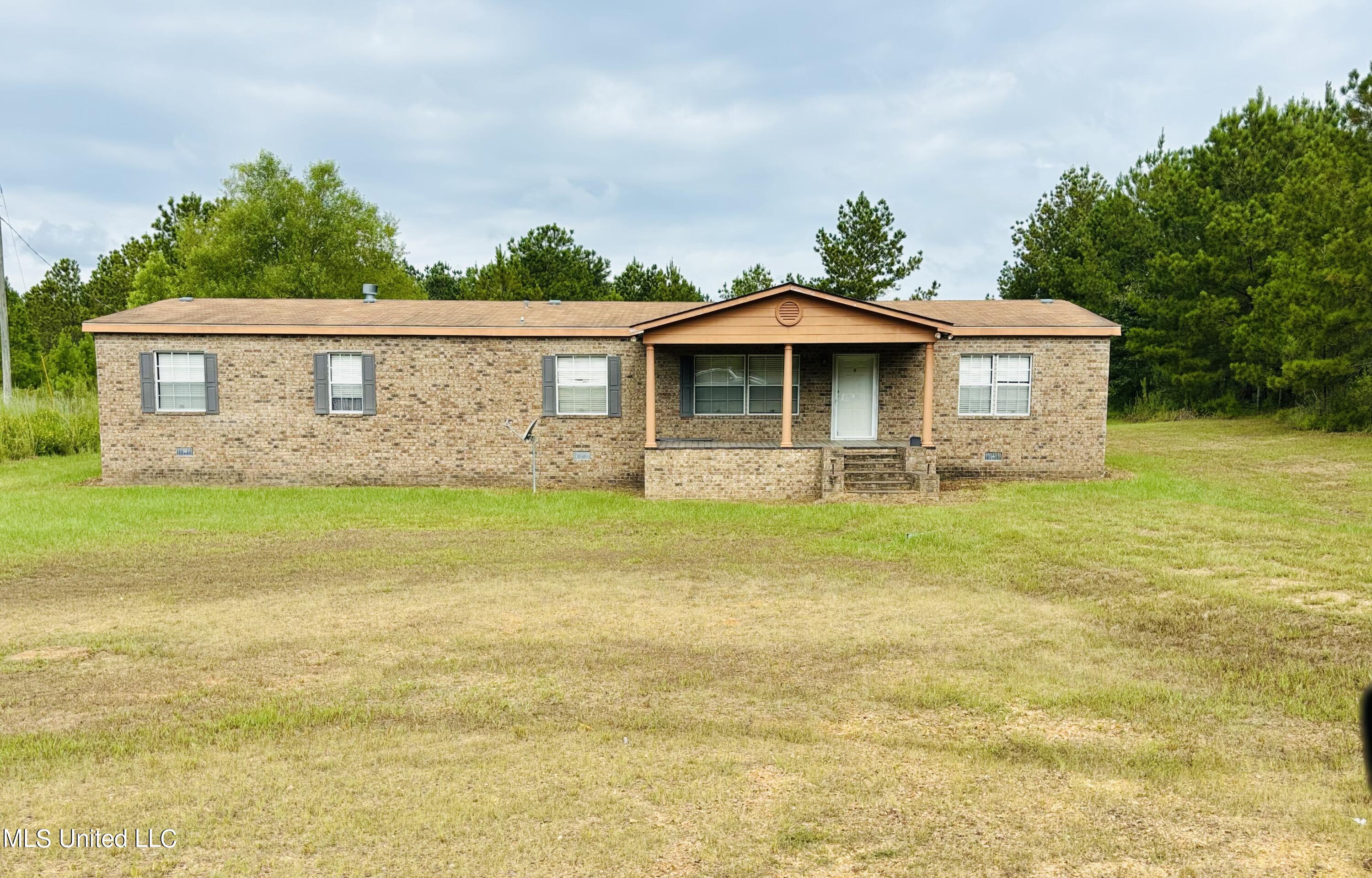 1006 Pine Meadow Dr Drive, Crystal Springs, Mississippi image 1