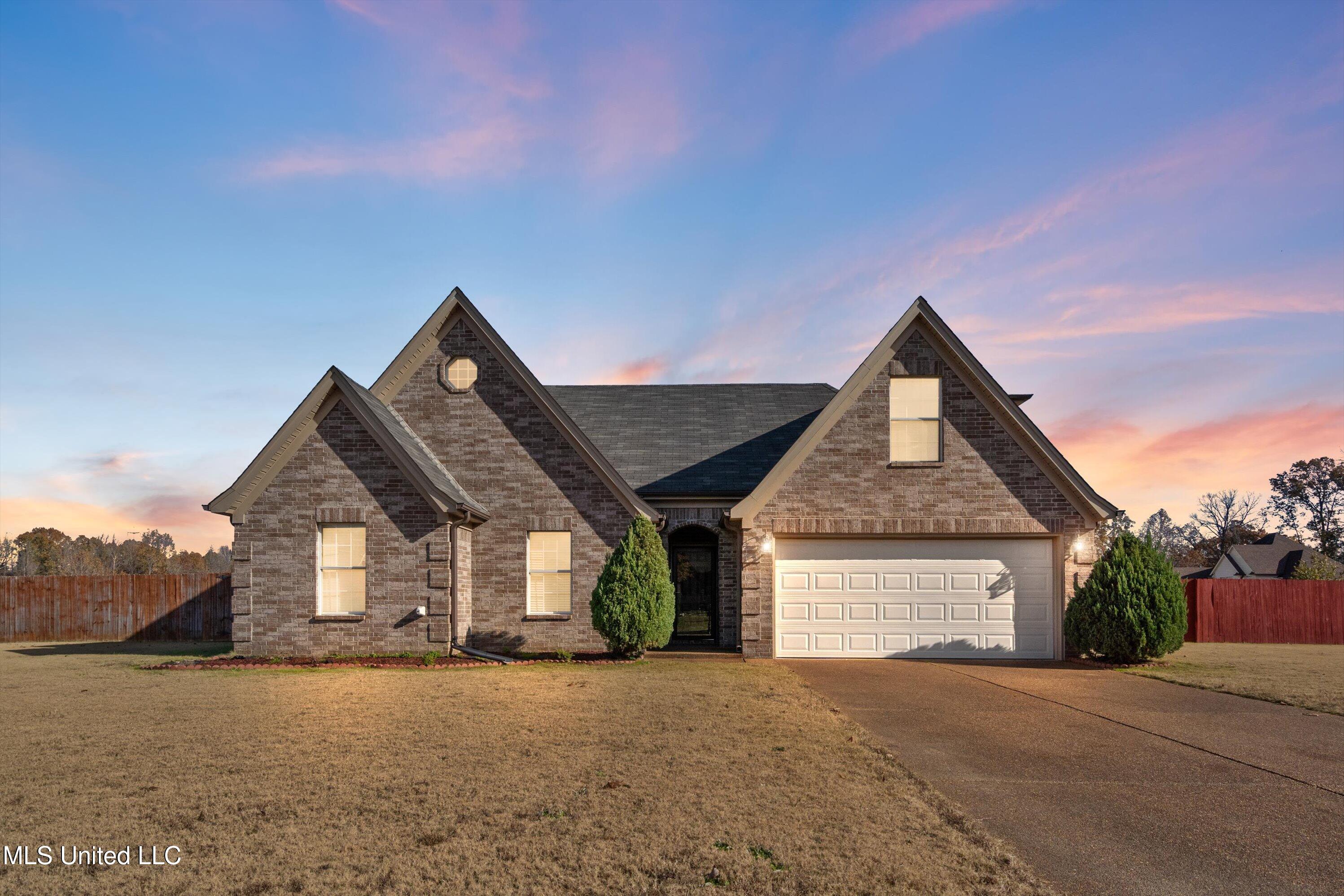 2736 Flora Lee Drive, Nesbit, Mississippi image 35