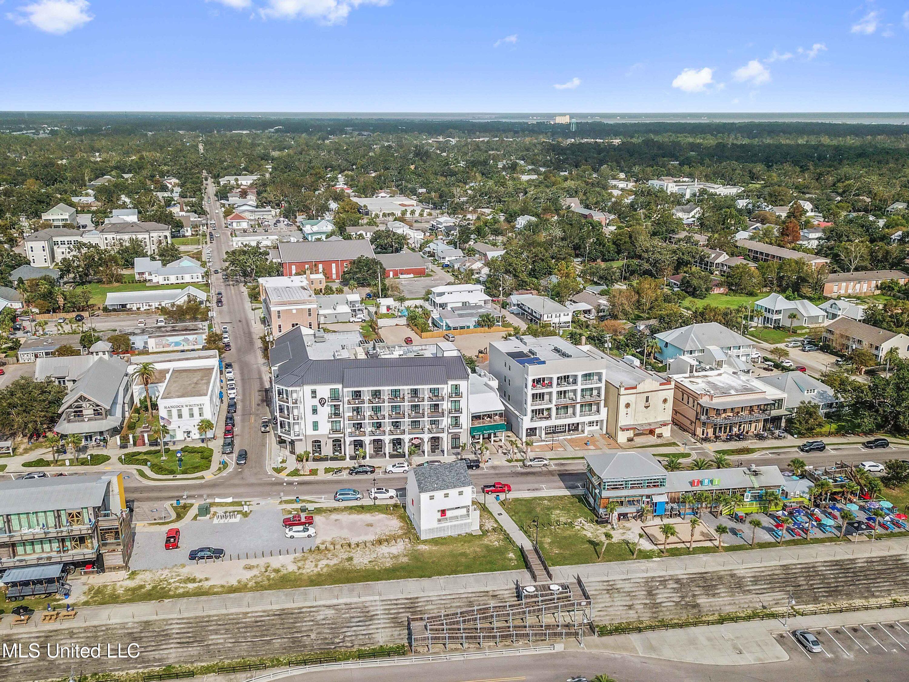 212 Union Street, Bay Saint Louis, Mississippi image 33