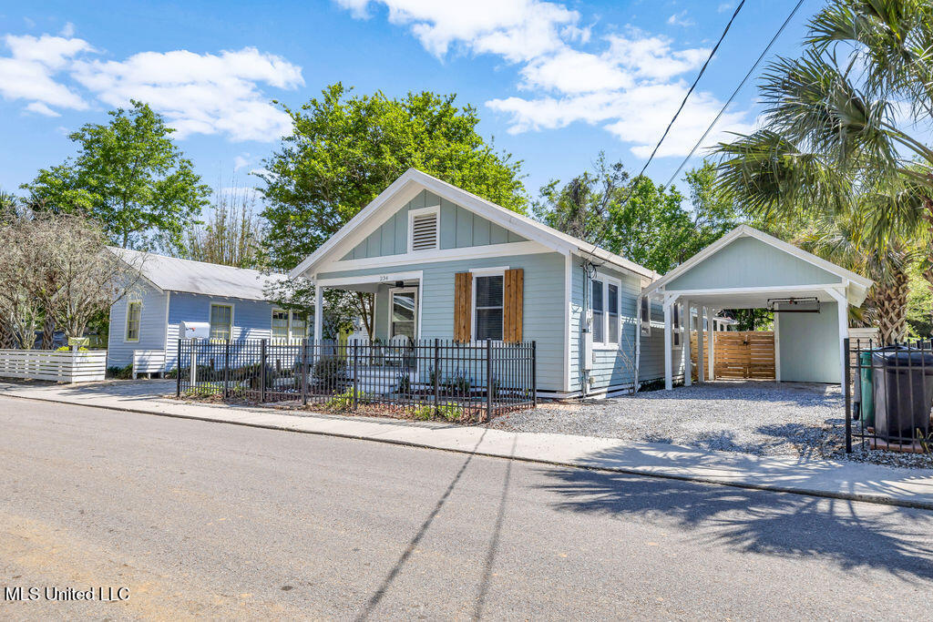 234 Washington Street, Bay Saint Louis, Mississippi image 2