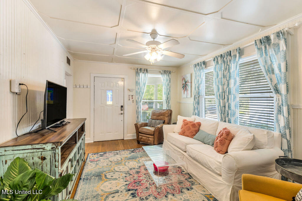 234 Washington Street, Bay Saint Louis, Mississippi image 10