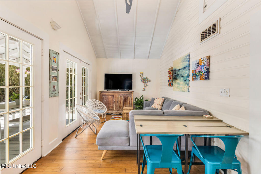 234 Washington Street, Bay Saint Louis, Mississippi image 15