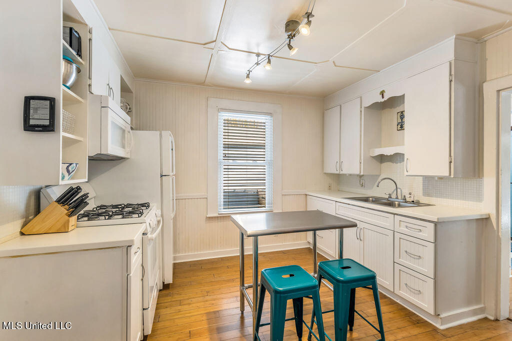 234 Washington Street, Bay Saint Louis, Mississippi image 11