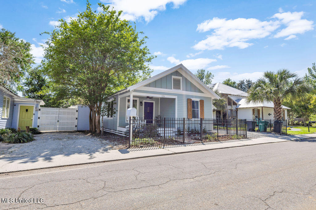 234 Washington Street, Bay Saint Louis, Mississippi image 3