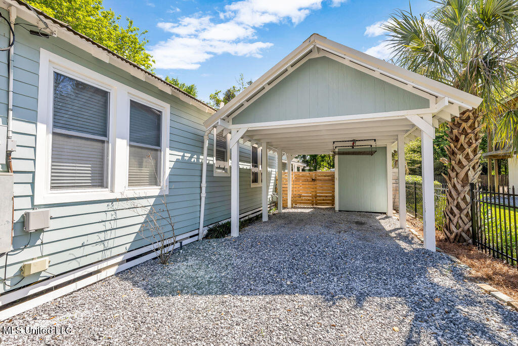 234 Washington Street, Bay Saint Louis, Mississippi image 4