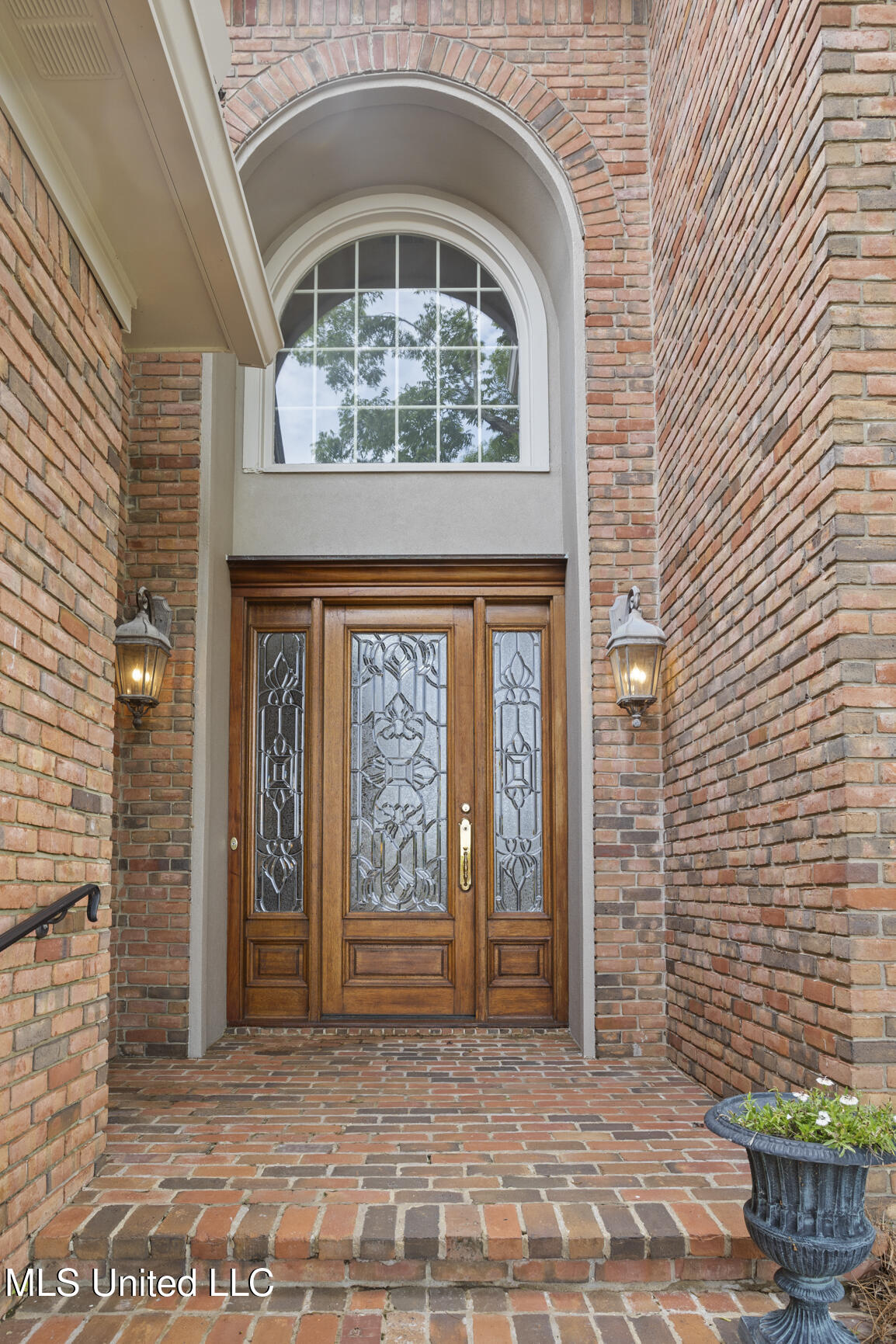 36 Autumn Hill Drive, Jackson, Mississippi image 3