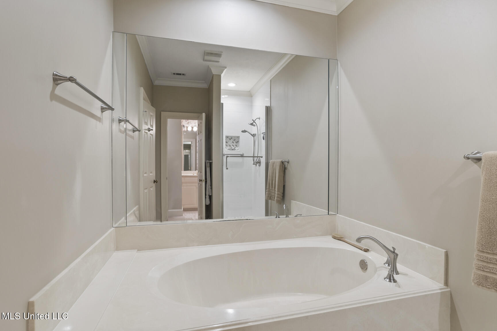 36 Autumn Hill Drive, Jackson, Mississippi image 7