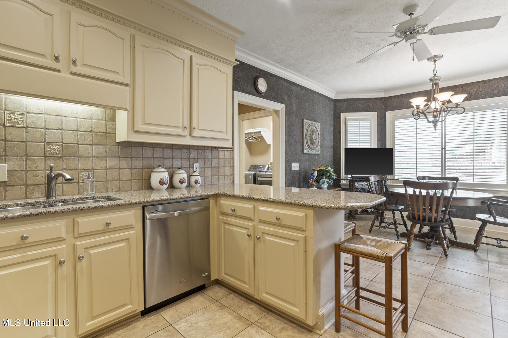 36 Autumn Hill Drive, Jackson, Mississippi image 12