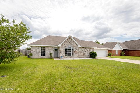 Single Family Residence in Ocean Springs MS 2413 Paula Circle 44.jpg