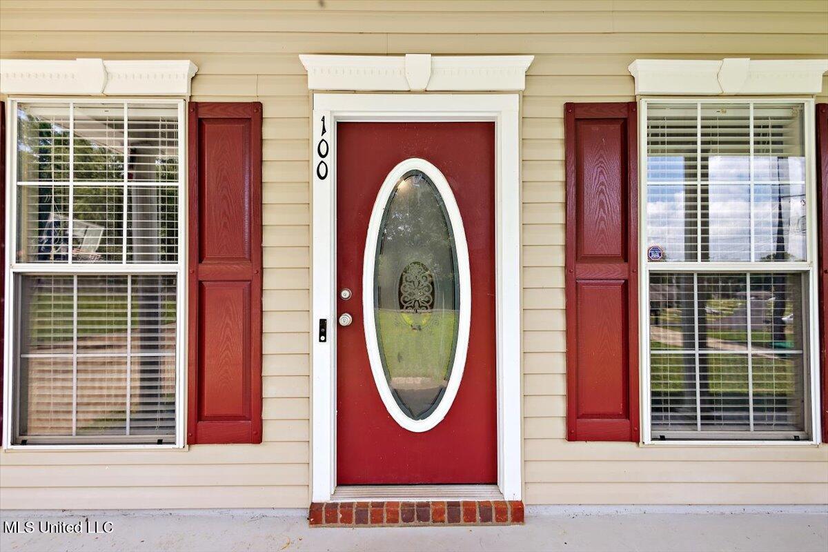 100 Torrence Cove, Byram, Mississippi image 4