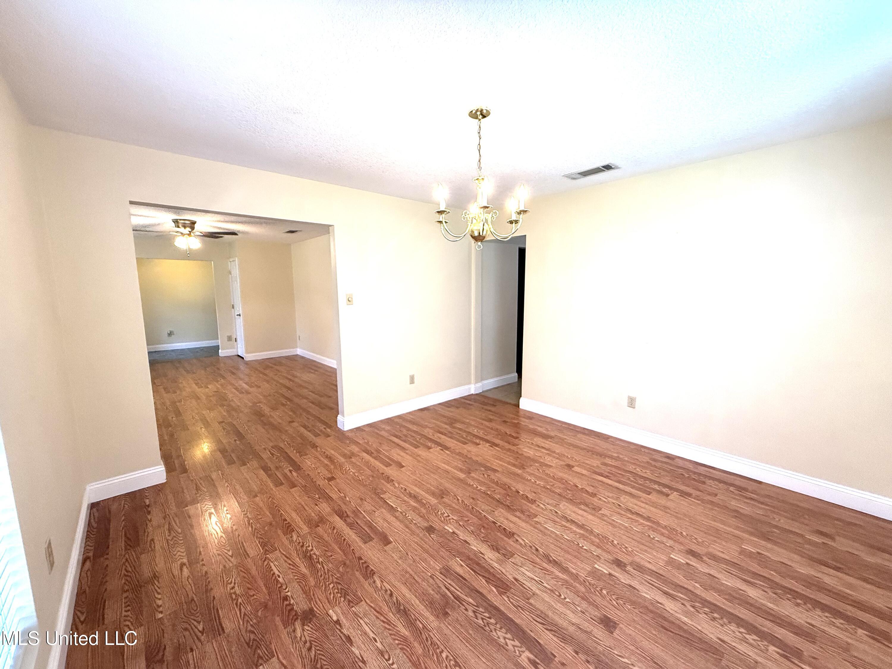1606 Woodhaven Street, Pascagoula, Mississippi image 25