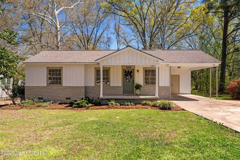 Homes For Sale - 1005 S Jackson Street Ext Street<br/> Lincoln County, Brookhaven, MS 39601