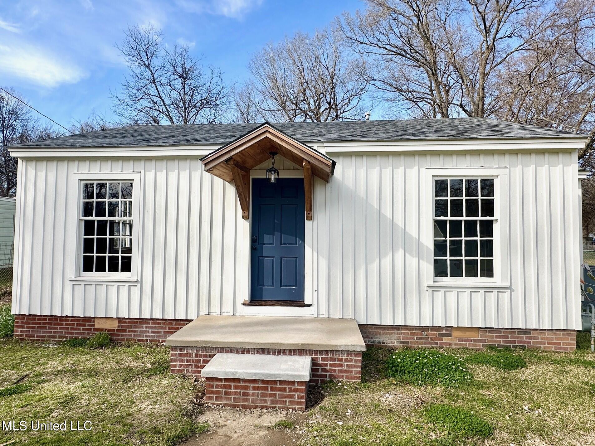 702 Farmer Street, Cleveland, Mississippi image 1