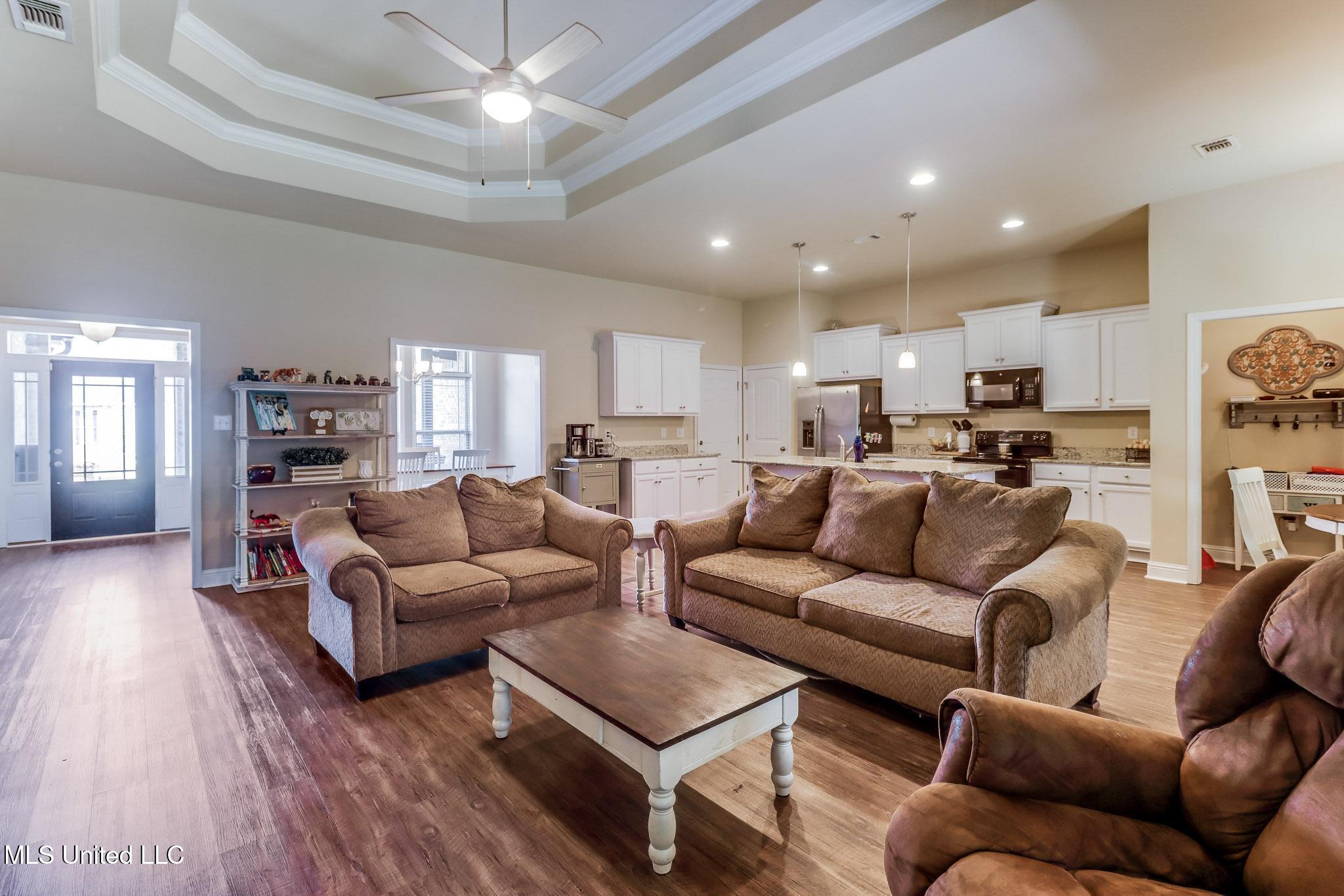 6026 Red Gate Drive, Long Beach, Mississippi image 3