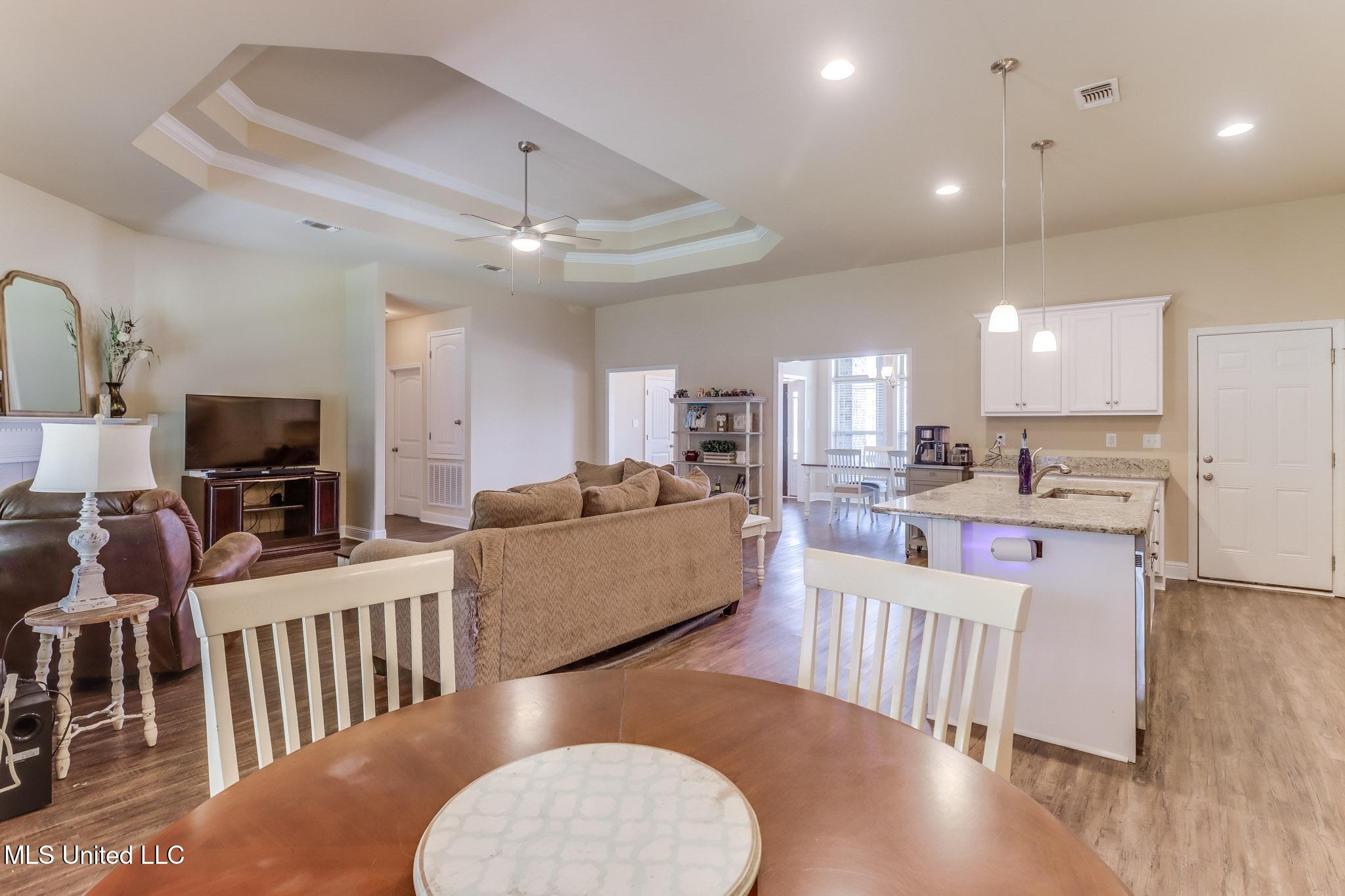 6026 Red Gate Drive, Long Beach, Mississippi image 11