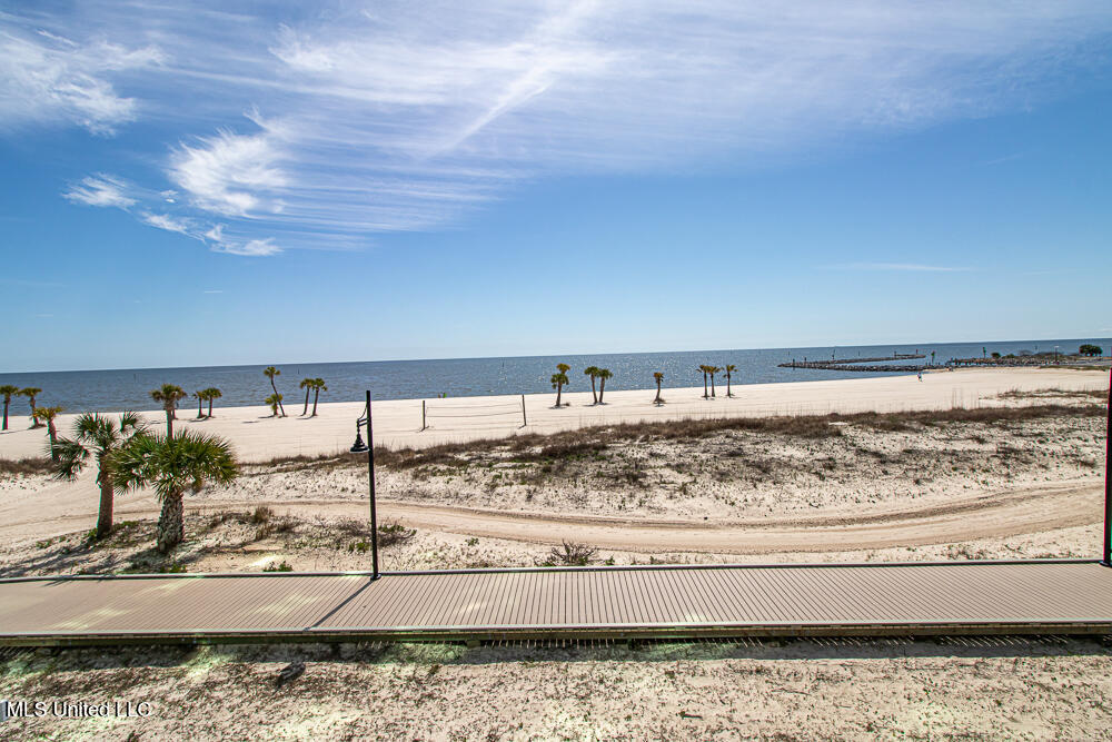 1899 Beach Boulevard #410, Biloxi, Mississippi image 34