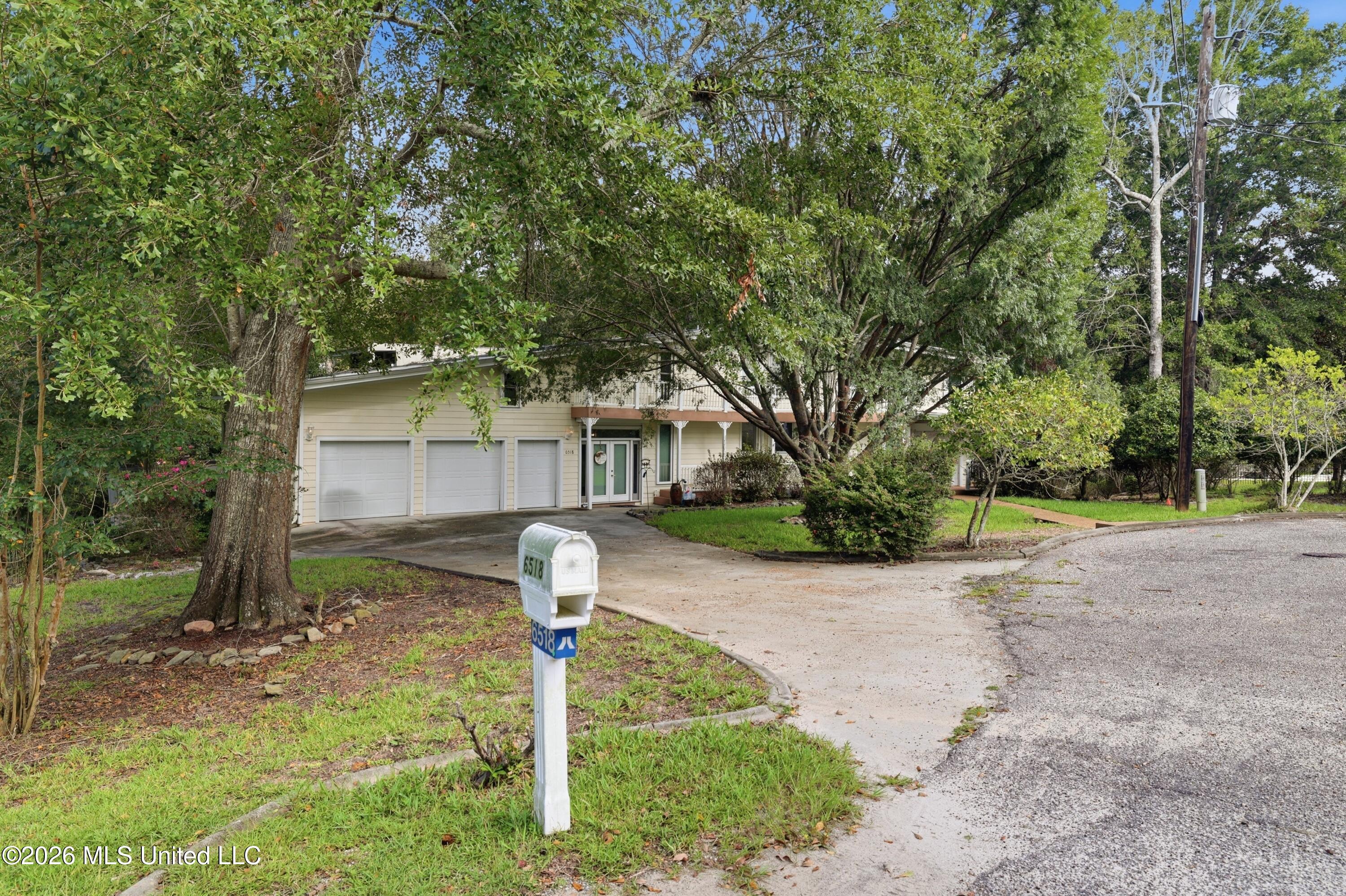 6518 Mauna Loa Court