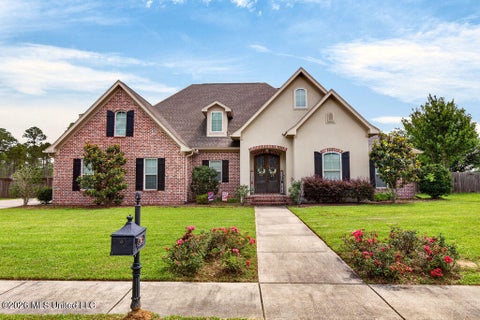 Homes For Sale - 9915 W Mockingbird Circle<br/> Ocean Springs, MS 39564