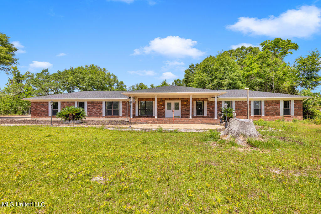 5601 Belle Vale Drive, Vancleave, Mississippi image 3