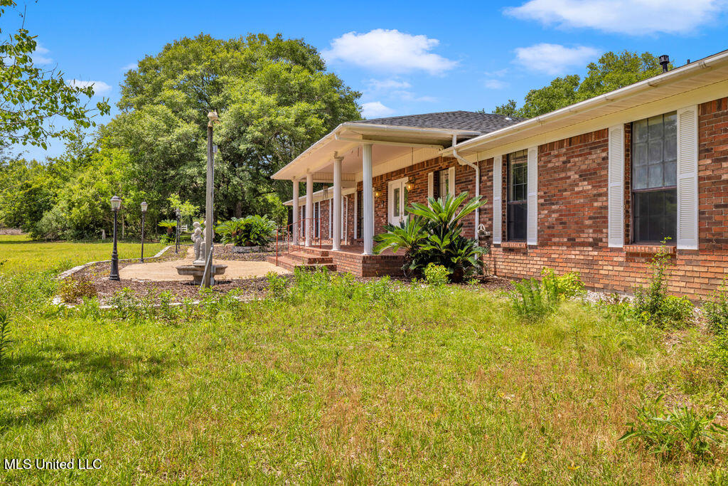 5601 Belle Vale Drive, Vancleave, Mississippi image 2